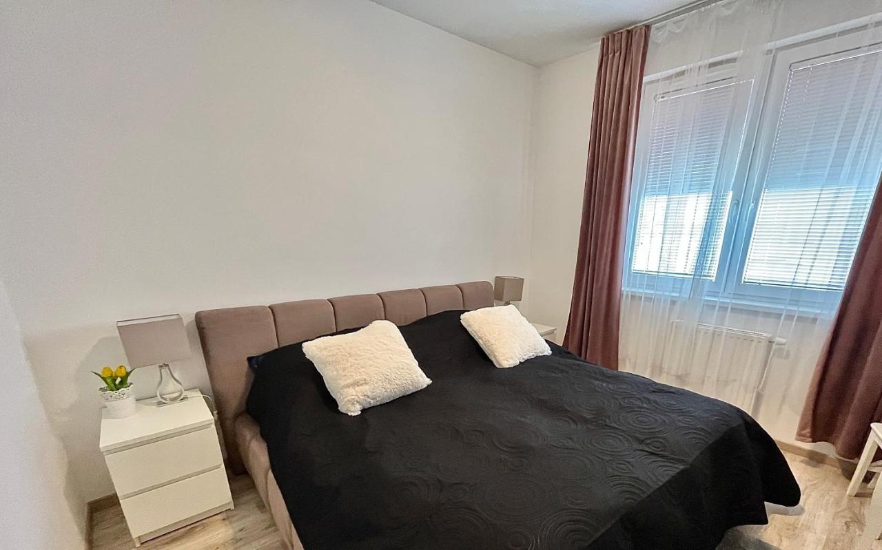 Diamond Apartments - 3 Bedroom, Luxurious Apartment In The Heart Of The City Budapest Exterior photo